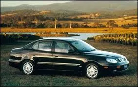 Cette voiture coréenne produite de 1998 à 2002 porte le nom de ...