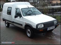 Apparu pour la première fois en 1984, cet utilitaire Citroën est ...