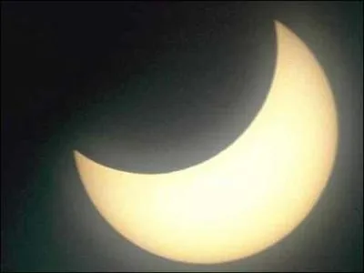 Combien d'hommes ont posé le pied sur la Lune ?