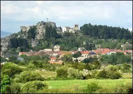 Situé sur la Plateau du Larzac, Le Caylar est un village Héraultais situé en région ...