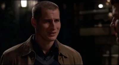 Je suis le fr&egrave;re de Booth. Qui suis-je ?