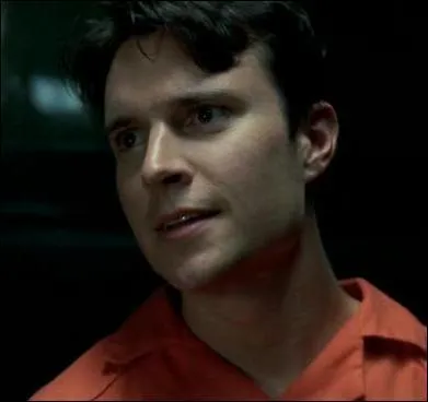 Je fus le criminel dont l'&eacute;quipe du Jefferson s'occupa pendant les saisons 1 et 2. Qui suis-je ?