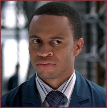 Dans la huiti&egrave;me saison, je suis nomm&eacute; chef du d&eacute;partement de pal&eacute;oanthropologie. Qui suis-je ?