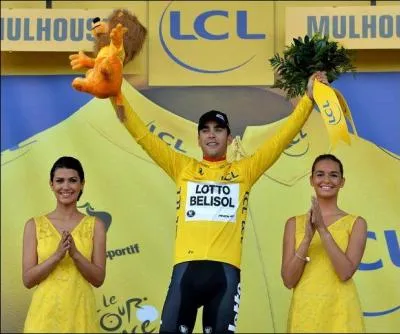 Quel Français s'empare ensuite du maillot jaune de leader au terme de la neuvième étape ?