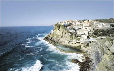 Mon 1er est une fleur royale... Mon 2nd fait le ménage... Et mon tout est la capitale du...