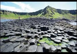 Mon 1er est une troisième partie décisive... Mon 2nd est une magnificence ostentatoire... Et mon tout est la capitale de l'...