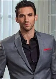 Qui est cet homme qui vole de l'argent d'une manière spécifique ?