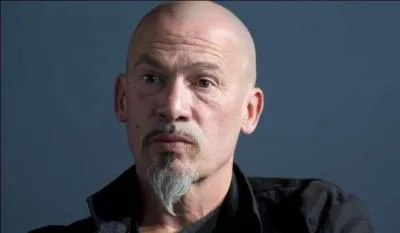 Qui est ce chanteur, passé récemment dans un télé-crochet ?