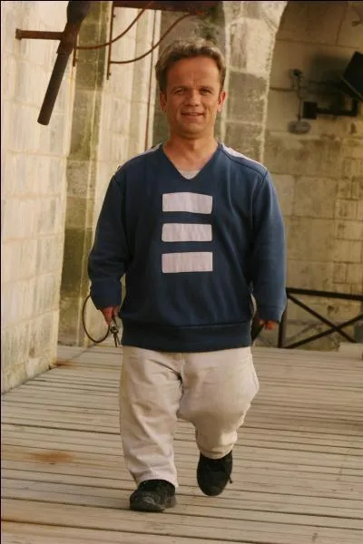 Passe-Partout est celui qui ... ... .... du fort.