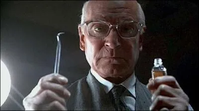 Dans quel film Christian Szell est-il un méchant docteur ?