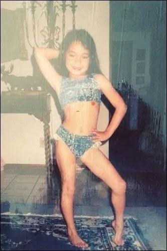 Elle a pour partenaire de jeu Zac Efron, qui est-ce ?