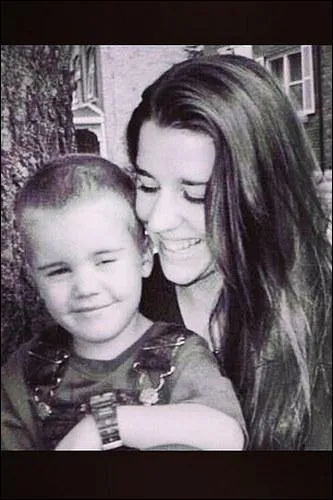 Il fait tourner la tête des adolescentes, qui est-ce ?