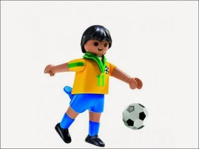 Playmobil sort une série de footballeurs internationaux pour la Coupe du Monde 2006. Quelle est la nationalité de celui-ci ?