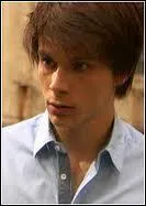 De qui Sybille est-elle tombée enceinte ?