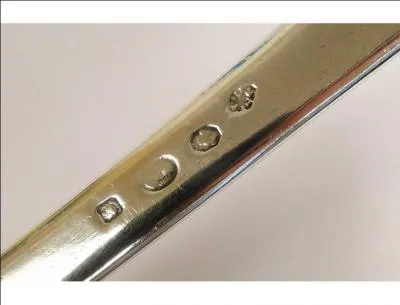 Depuis 1994, quel est le poinçon officiel désignant l'argent pur ?