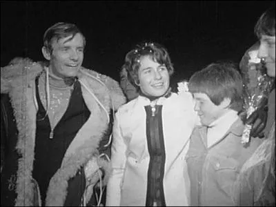 Quelle skieuse, à ne pas confondre avec le liquide vaisselle, a gagné la médaille d'argent en "descente", au J.O de 1968 ?