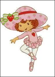 Quels sont les dessins que porte Charlotte sur son chapeau ?