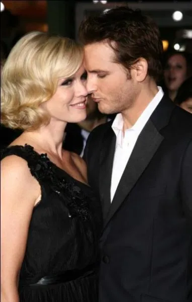 Avec qui Peter Facinelli s'est-il marié le 20 janvier 2001 ?