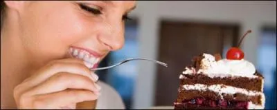 L'auteur de cette devise : "De toutes les passions, la seule vraiment respectable me paraît être la gourmandise." est Guy de Maupassant.