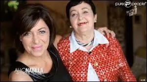 Qui a participé à une émission sur un plateau télé en direct avec Nabilla ?