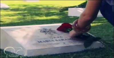 Quel âge avait Violetta quand sa mère est morte ?