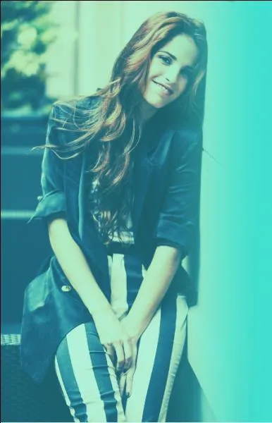 Qui joue le rôle de Camila ?