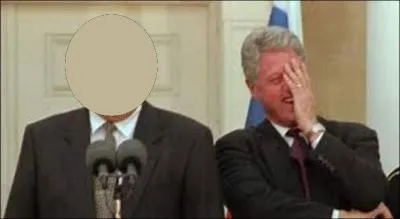 Qui est en compagnie de Bill Clinton ?