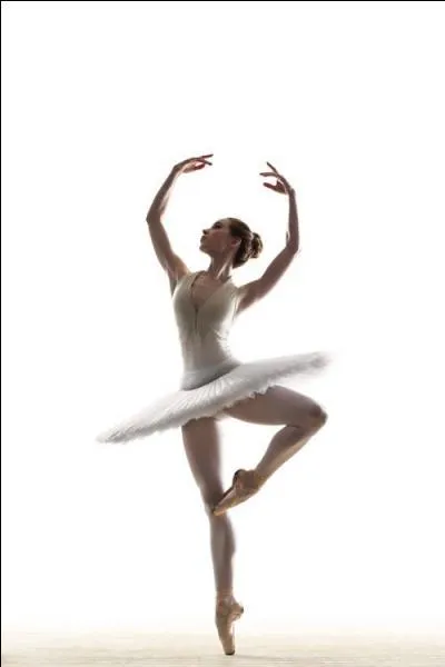 Dans quel cours de danse apprend-on le petit plié ?