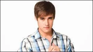 Quel était son surnom quand il était avec Ludmilla ?