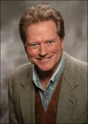 Il a fait quelques apparitions dans les séries "Buffy contre les vampires" et "Madame est servie", qui est-ce ?