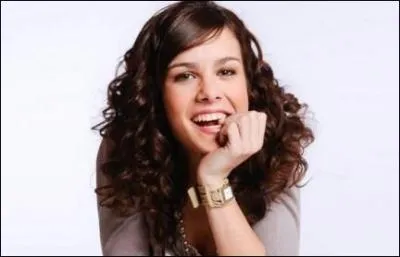 Une fille veut partir en Amérique mais n'y va pas. Quel est son prénom ?