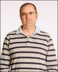 Quel(le) conseiller(ère) d'éducation est atteint(e) d'une tumeur au cerveau ?