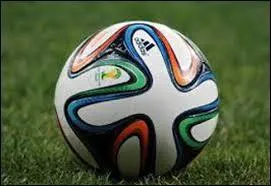 Lequel de ces pays s'est arrêté en huitièmes de finale ?