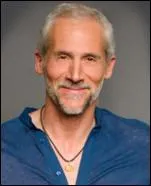 Quel est le vrai prénom de John ?