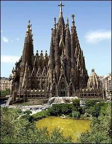 La Sagrada Família est un monument :