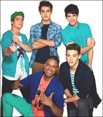 Qui sont les interprètes de la dixième chanson appelée "Queen Of The Dance Floor" ? (hors album officiel)