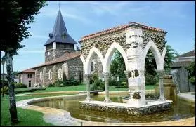 Je vous emmène à la découverte de la commune Landaise de Pontenx-les-Forges. Nous nous rendons en région ...