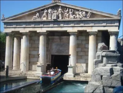 Quelle temple le Poséidon rencontre-t-il après la première descente ?