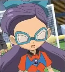 A quelle place sur le terrain évolue cette joueuse ?