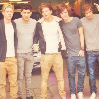 A combien d'exemplaires ont-ils vendu leur premier single ?