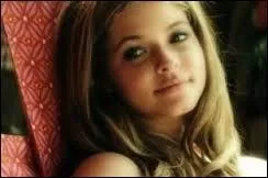 Comment s'écrit le nom de famille d'Alyson ?