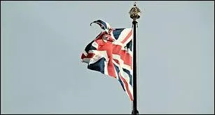 "Devoir" se dit en anglais :