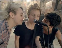 Que ne voit-on pas dans le clip ?