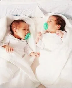 Comment s'appelle les jumeaux de Celine Dion et Ren-Charles Anglil ?