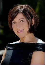 Comment s'appelle la maman de Nabilla ?