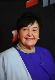 Qui ne veut pas qu'ils se fiancent ?