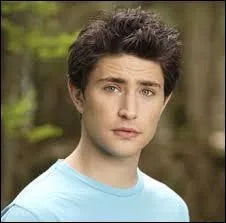 Avec qui Kyle sort-il ?