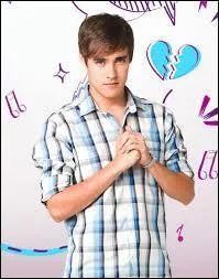 Avec qui est sorti Leon ?