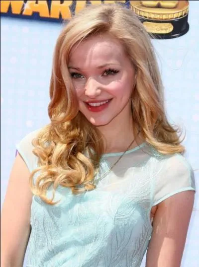 Comment s'appelle sa mère ?