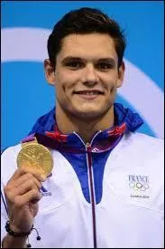 Sur quelle distance Florent Manaudou est-il devenu champion olympique en 2012 ?